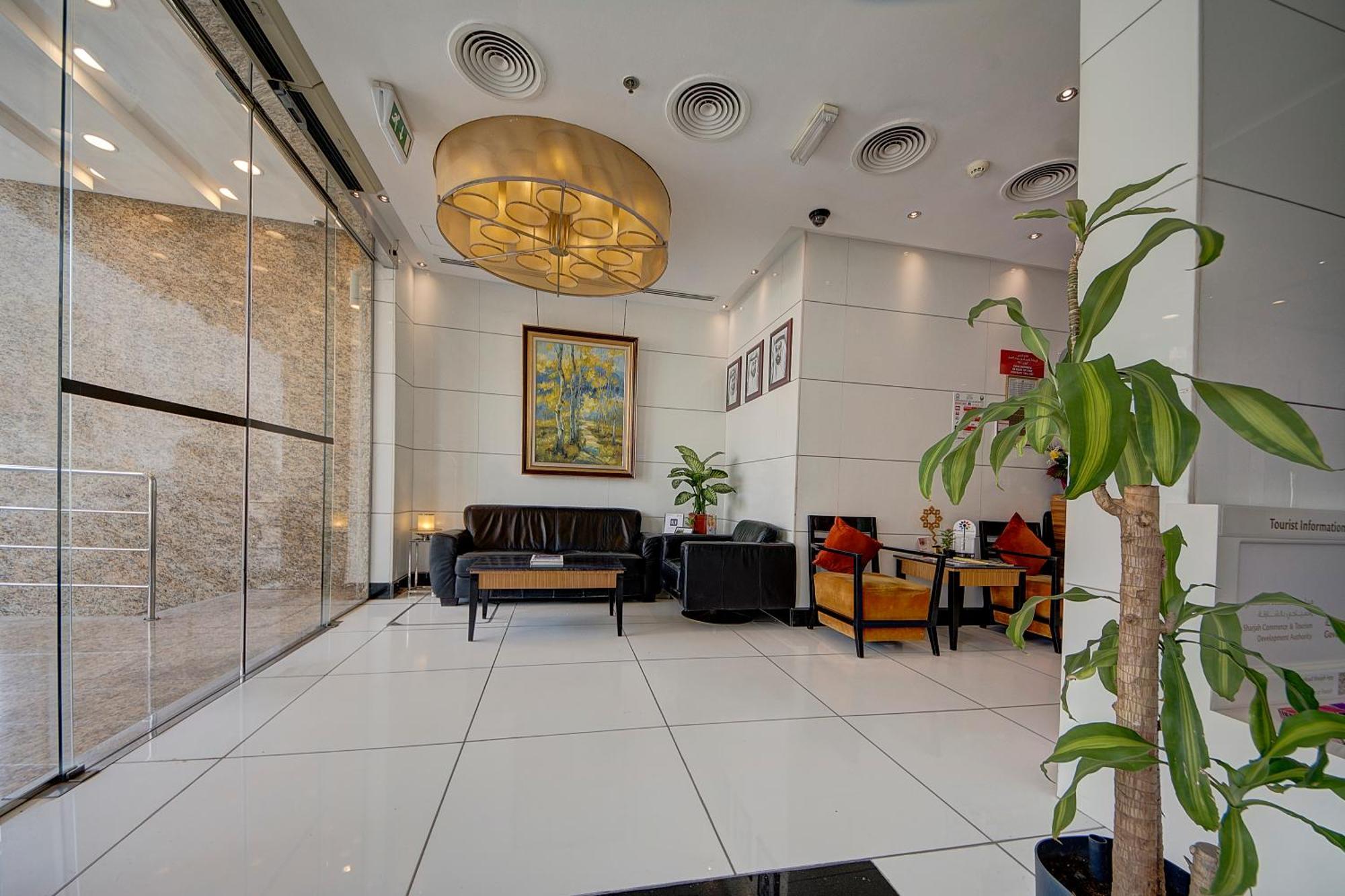 Rayan Hotel Corniche Шарджа Экстерьер фото