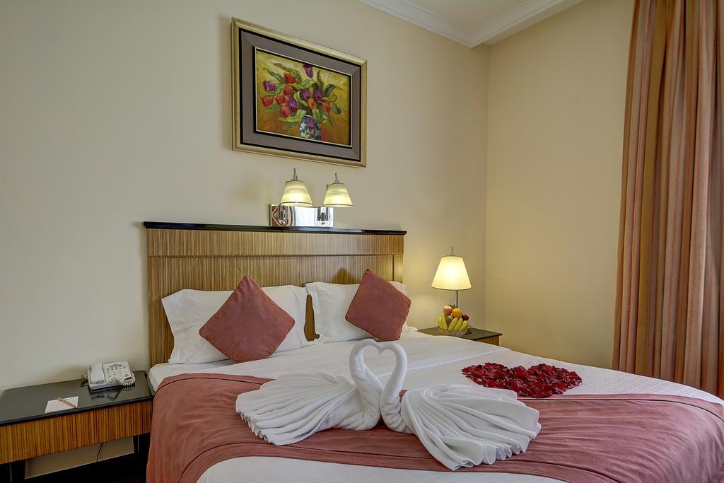 Rayan Hotel Corniche Шарджа Экстерьер фото