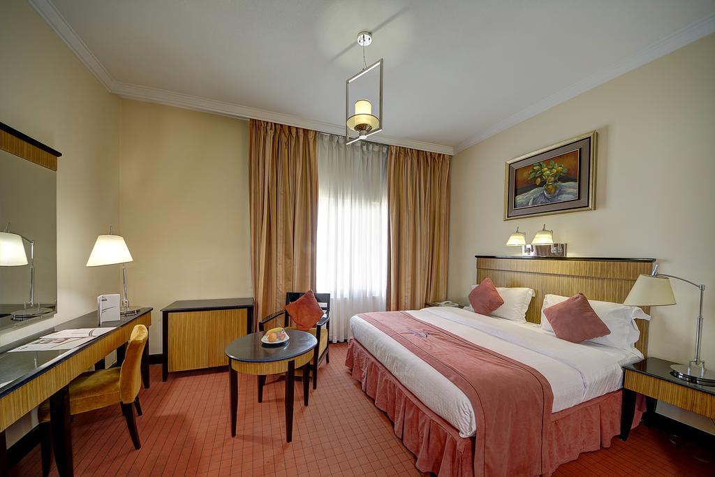 Rayan Hotel Corniche Шарджа Экстерьер фото