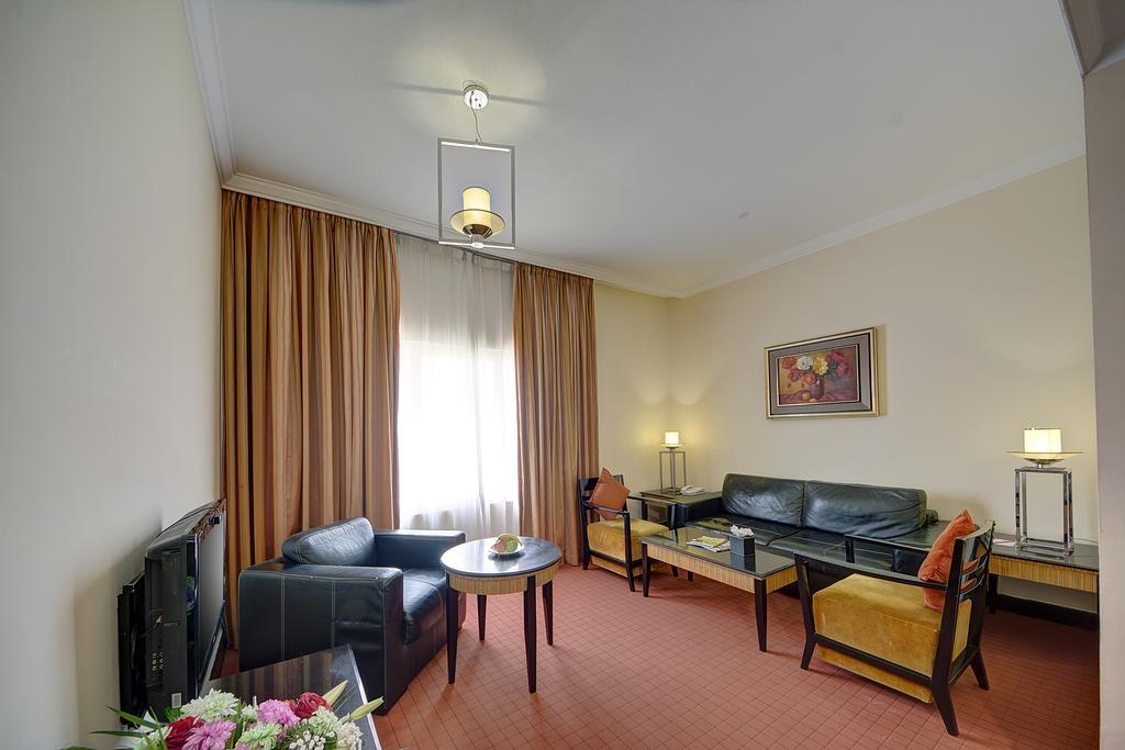 Rayan Hotel Corniche Шарджа Экстерьер фото