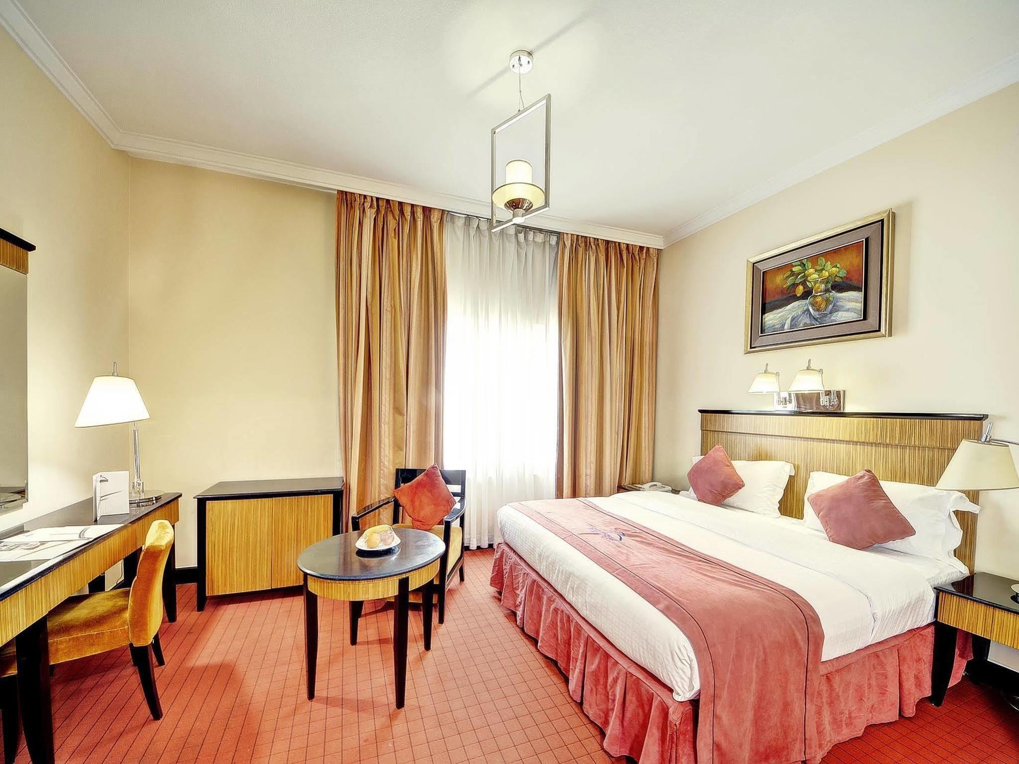 Rayan Hotel Corniche Шарджа Экстерьер фото