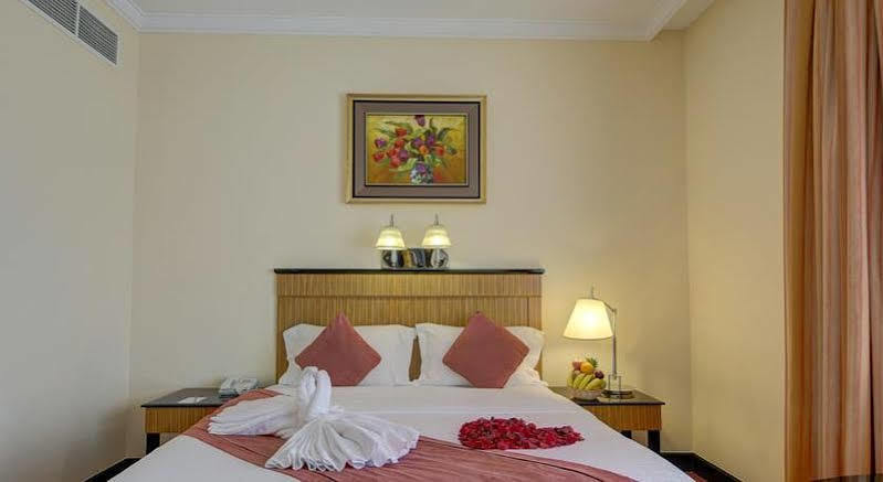 Rayan Hotel Corniche Шарджа Экстерьер фото